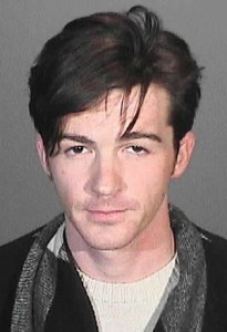 drake-bell-mugshot-zoom-9a582b1c-b599-431e-8c03-39280aca8c99